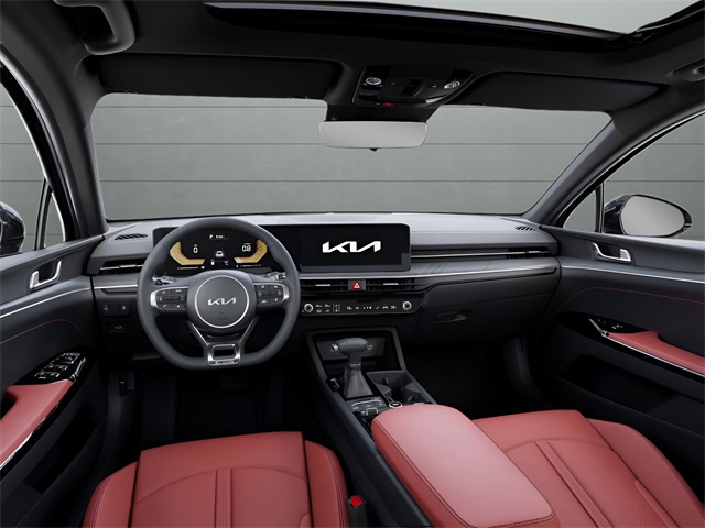 2025 Kia K5 GT-Line photo 9