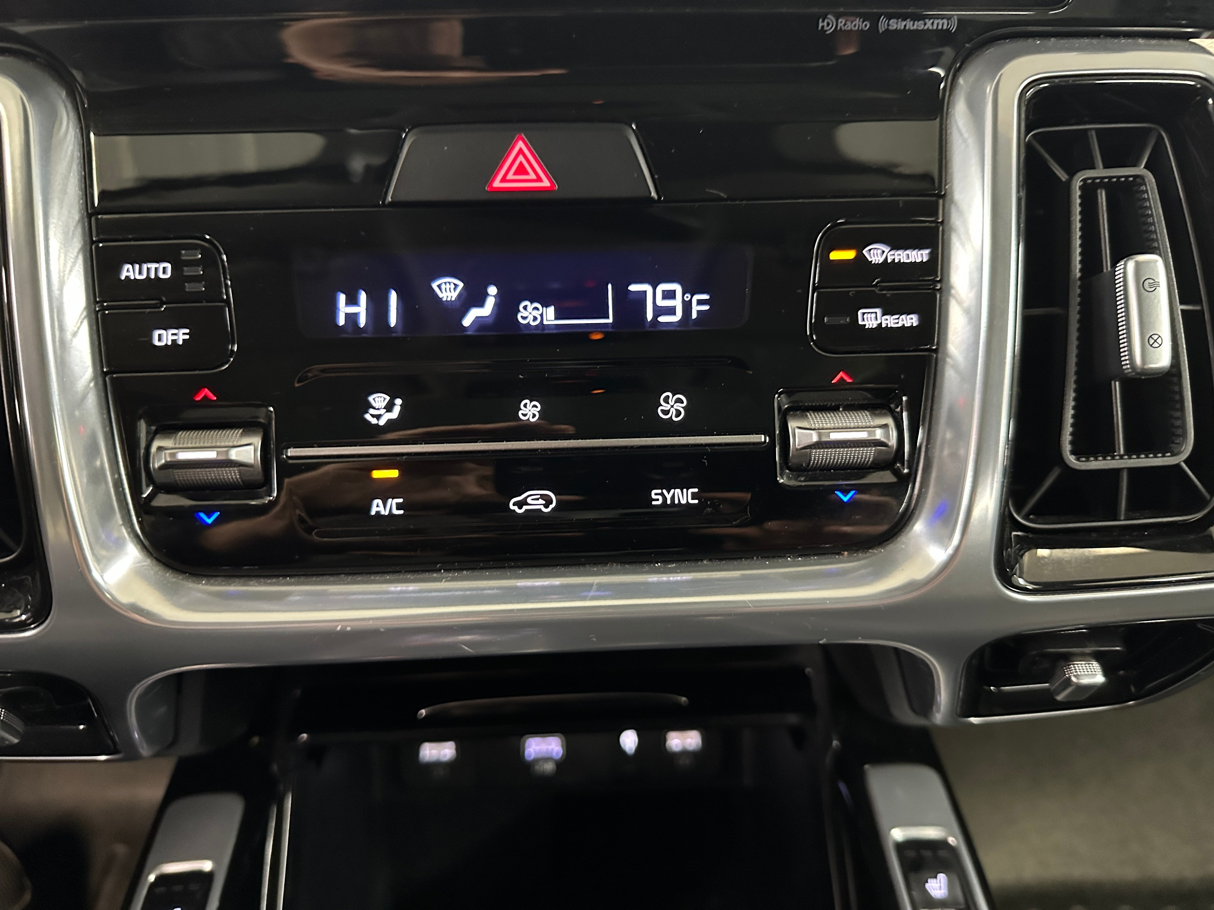 2023 Kia Sorento SX photo 3