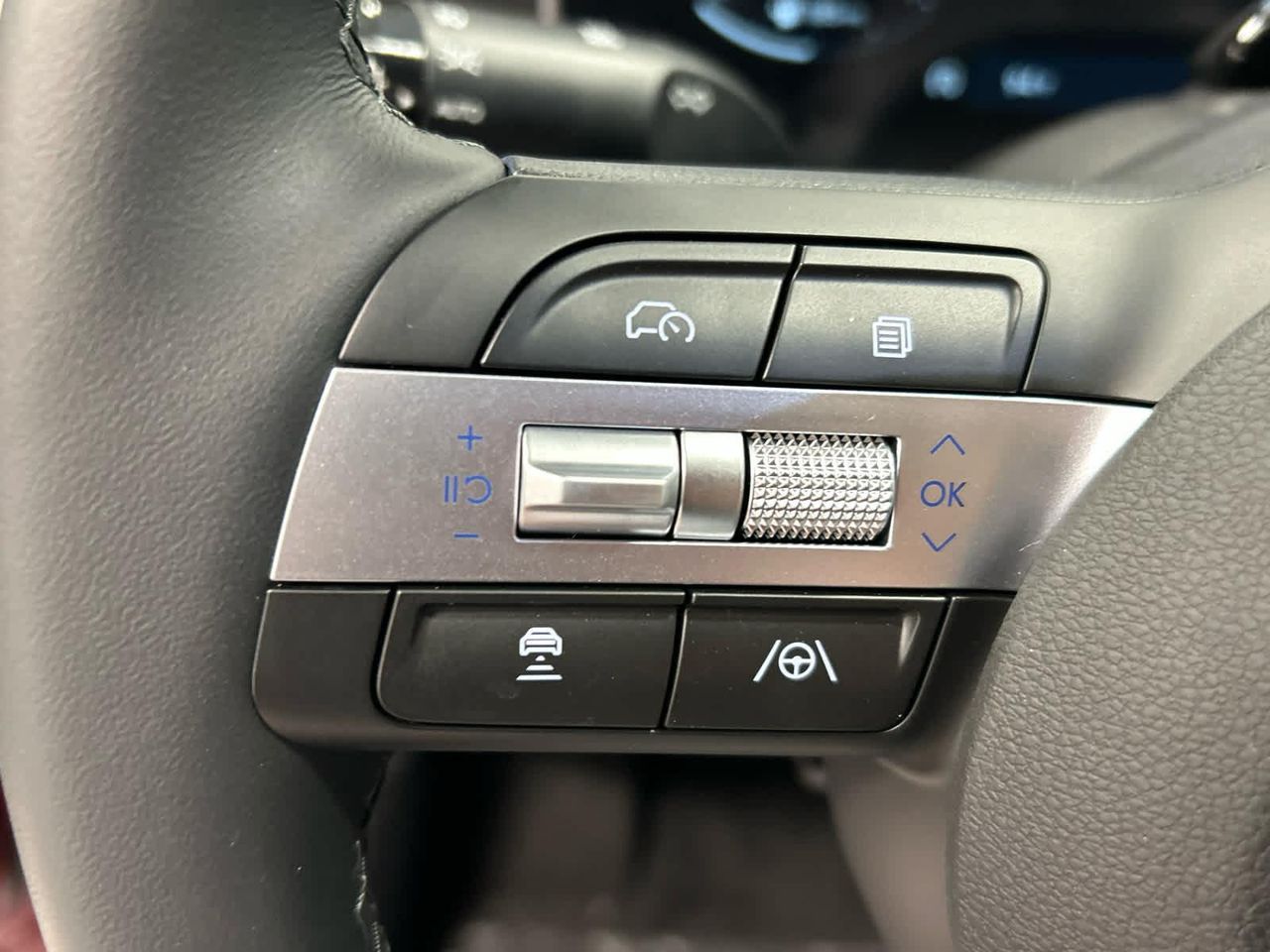2025 Hyundai Tucson SEL Convenience photo 33