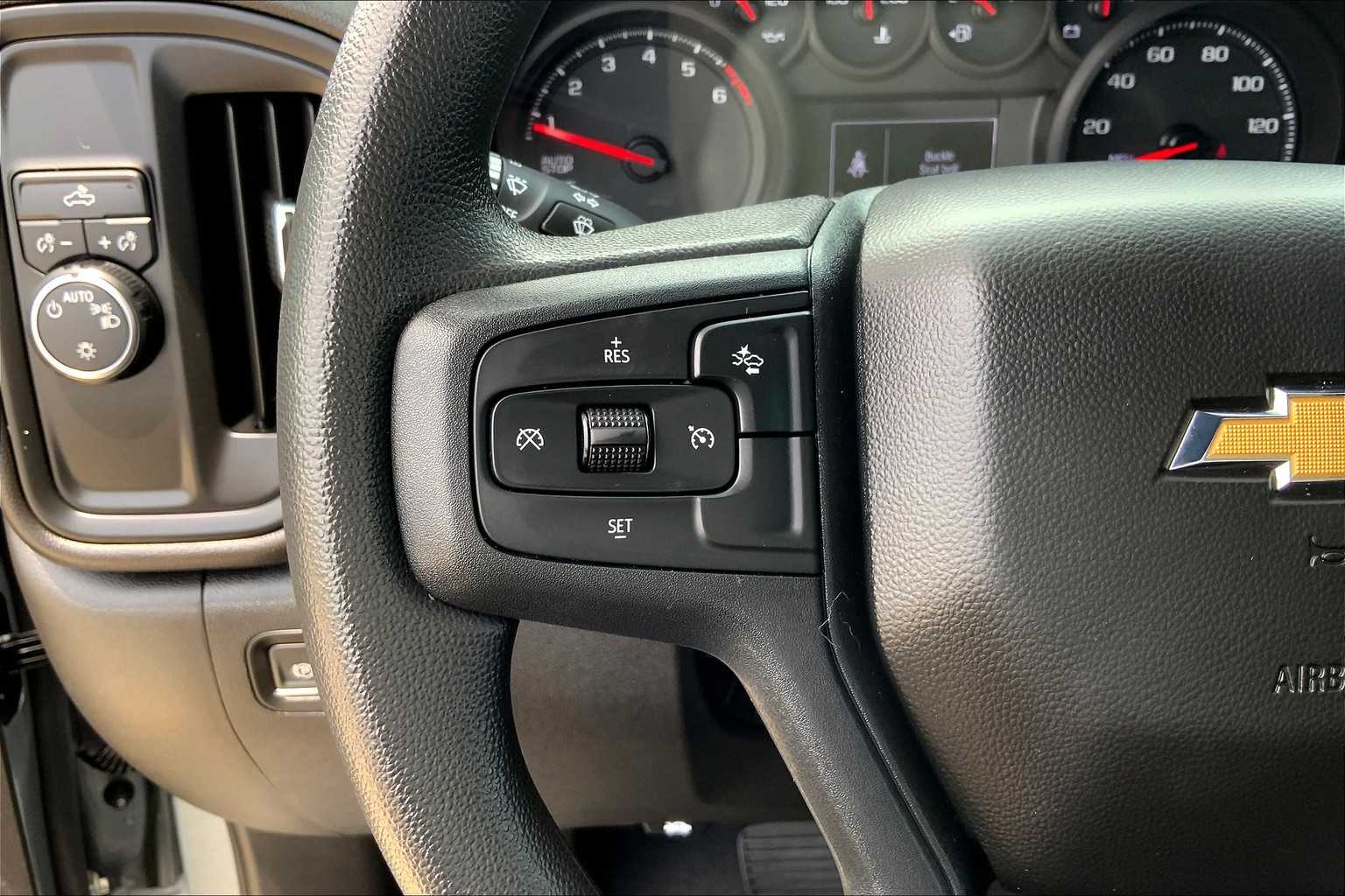 2025 Chevrolet Silverado 1500 Custom photo 44