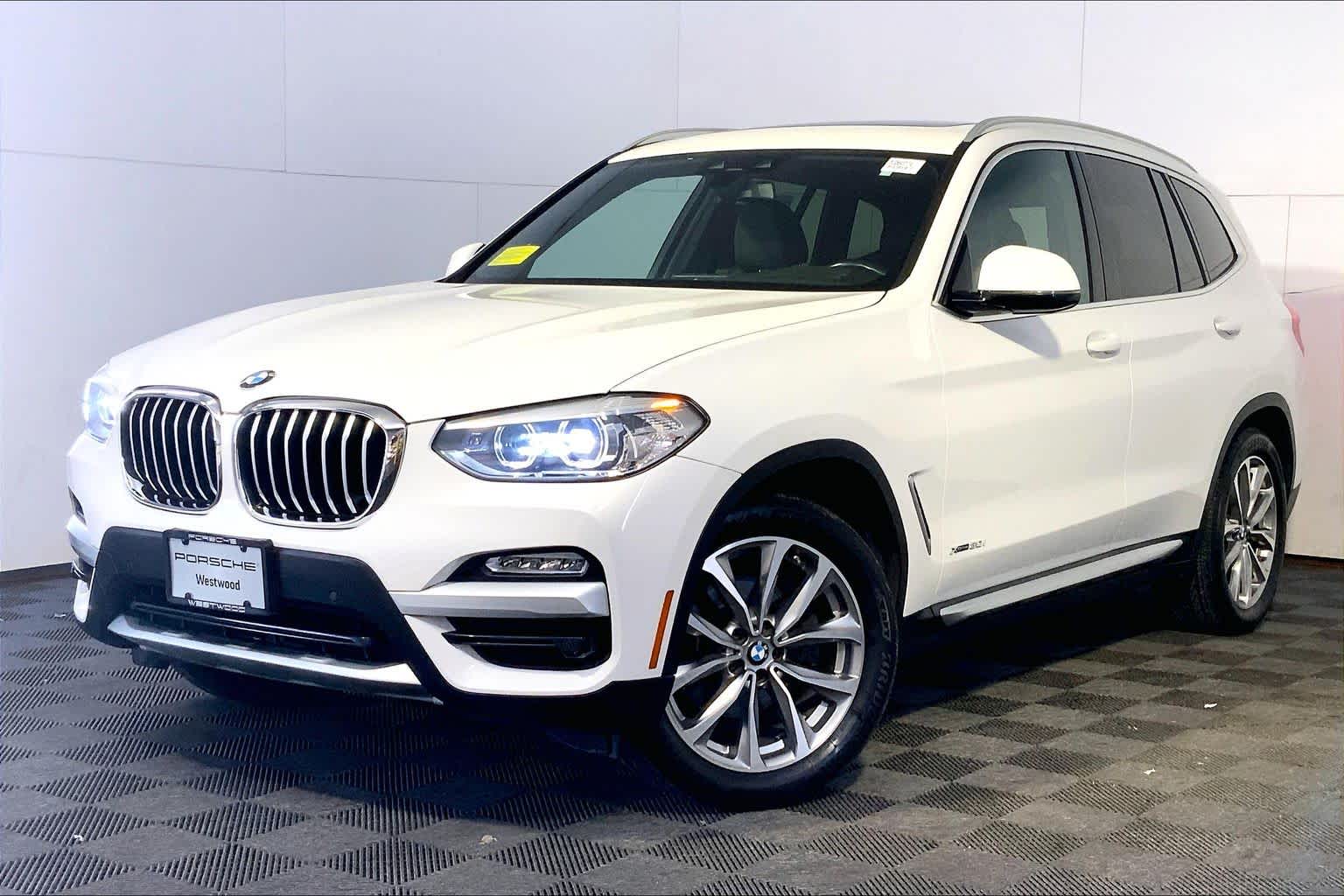 2018 BMW X3 xDrive30i's photo