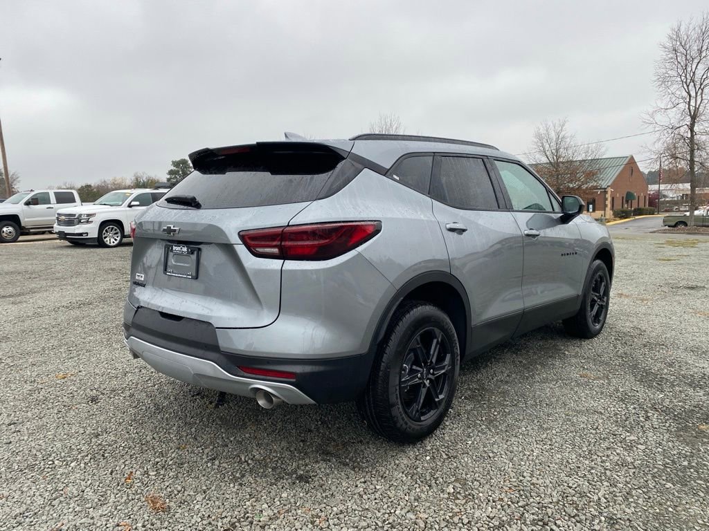 2026 Chevrolet Blazer 2LT photo 3