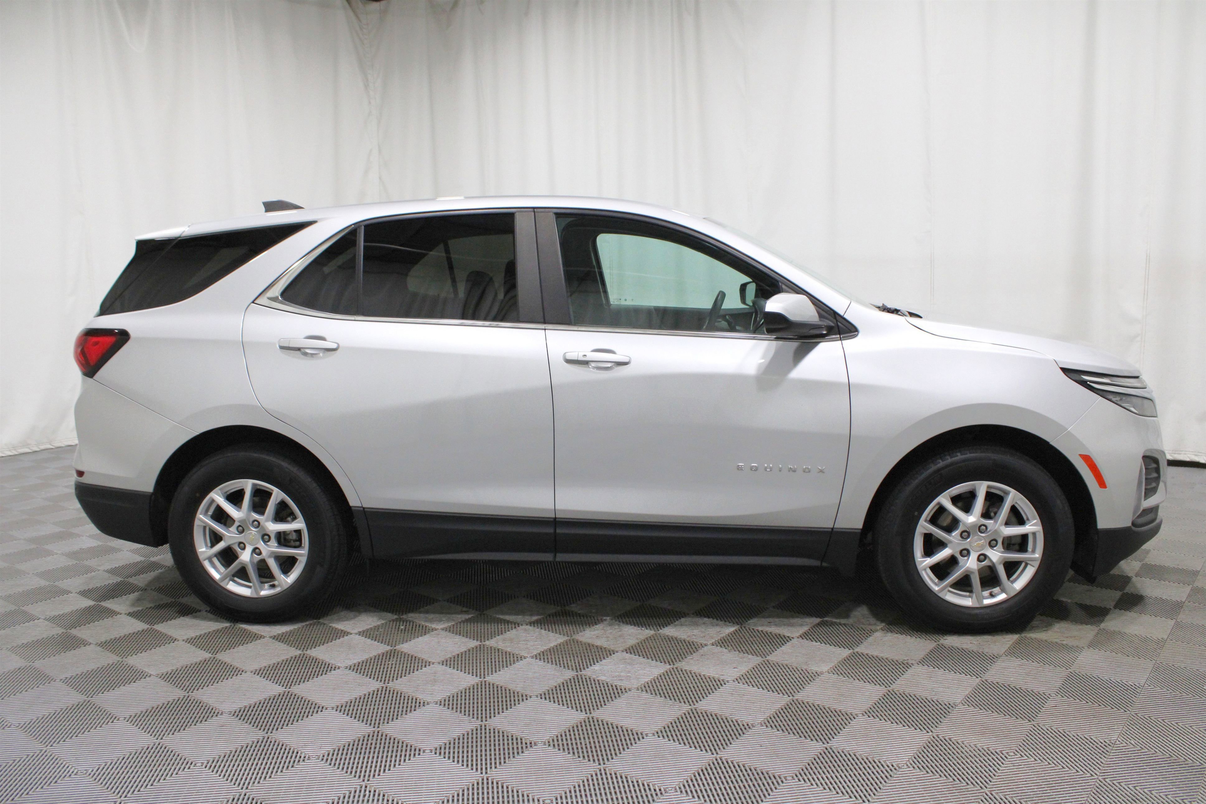2022 Chevrolet Equinox LT photo 21