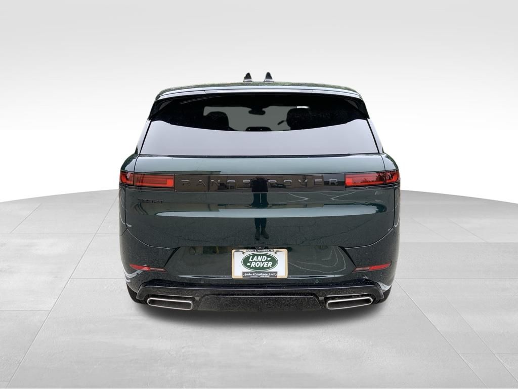 2025 Land Rover Range Rover Sport SE photo 7