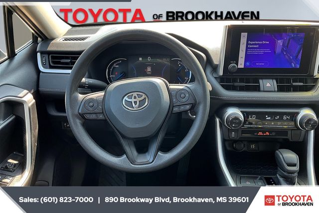 2024 Toyota RAV4 Hybrid XLE photo 3