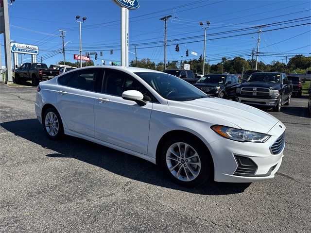 2020 Ford Fusion Hybrid SE photo 3