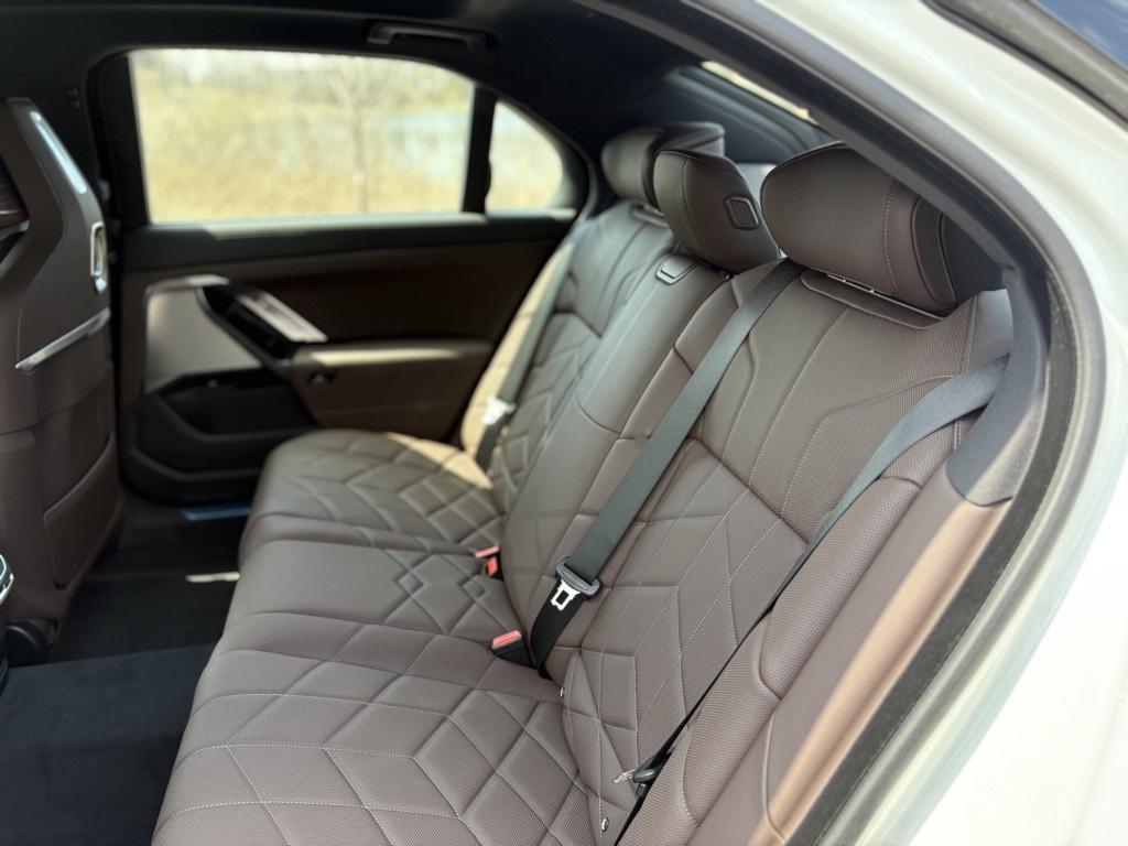 2025 Bmw i7 xDrive60 photo 17
