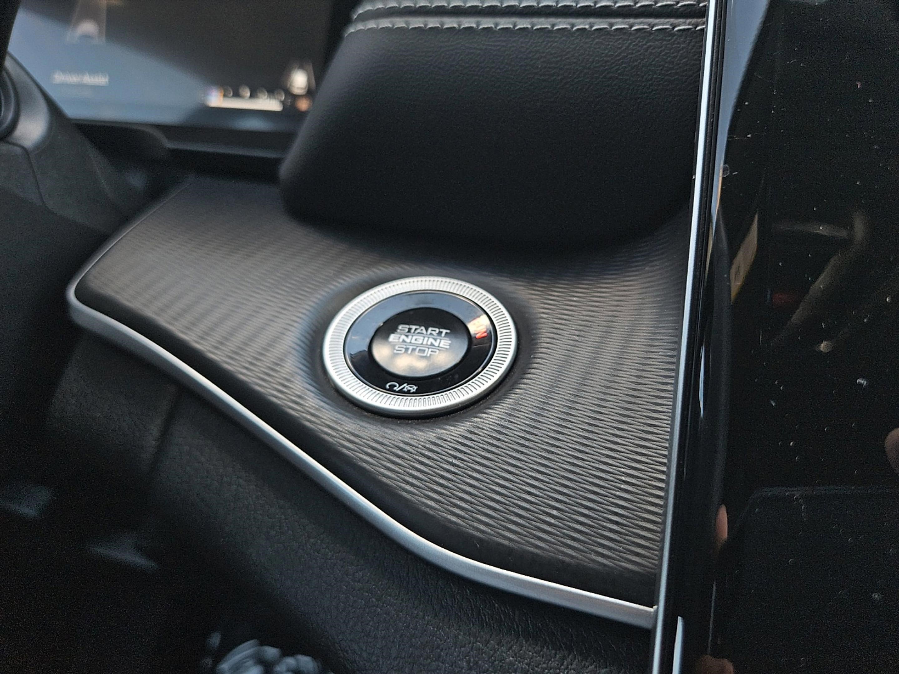 2025 Jeep Grand Cherokee Laredo photo 33