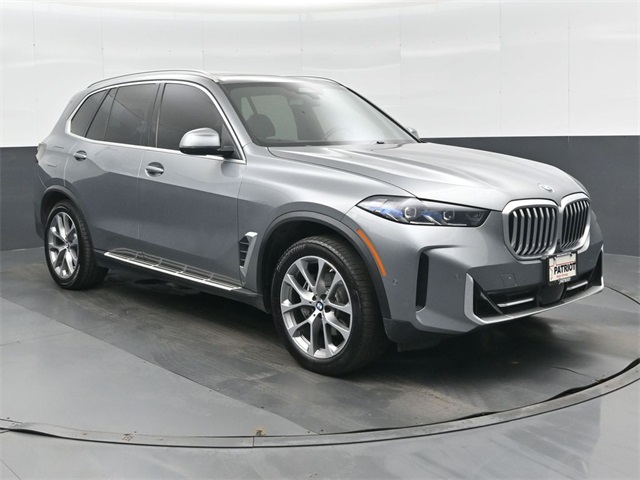 2025 BMW X5 Base's photo