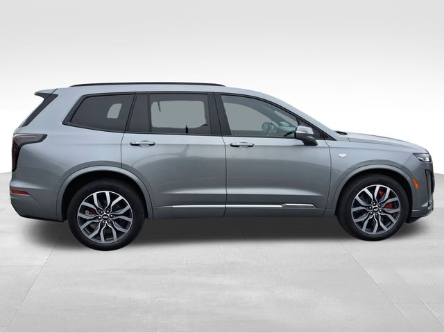 2024 Cadillac XT6 Sport photo 2