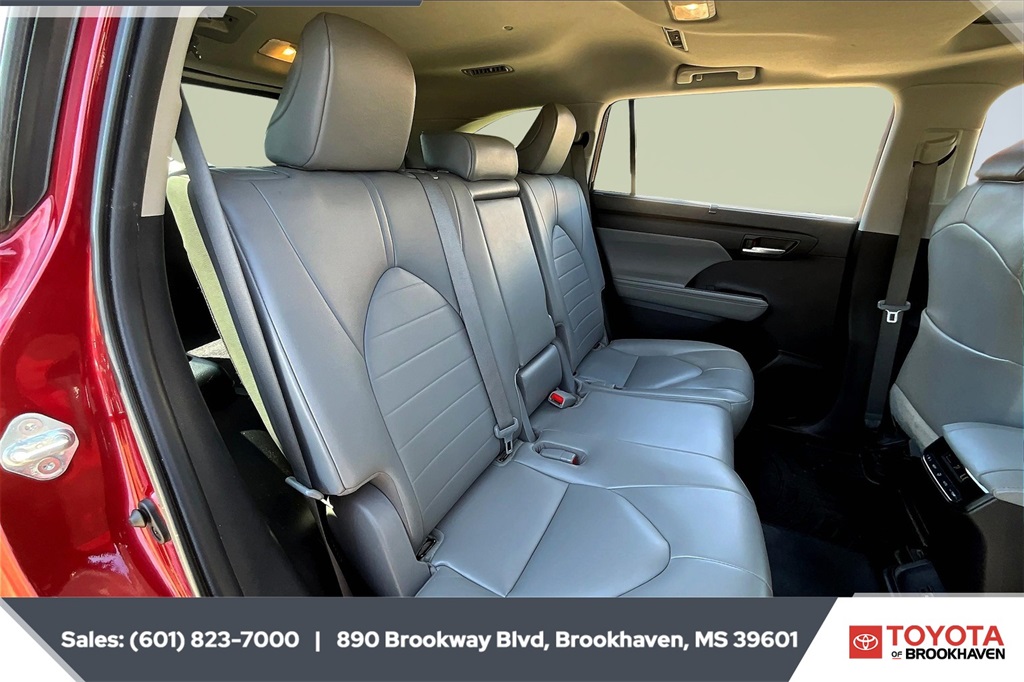 2023 Toyota Highlander Hybrid XLE photo 18
