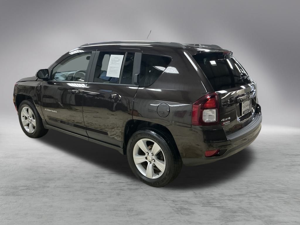 2014 Jeep Compass Latitude photo 2