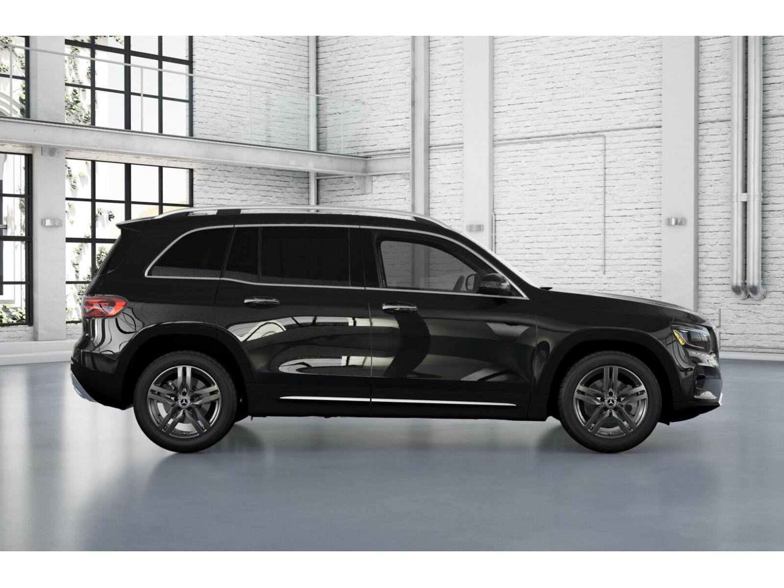 2025 Mercedes Benz GLB 250 4MATIC photo 2