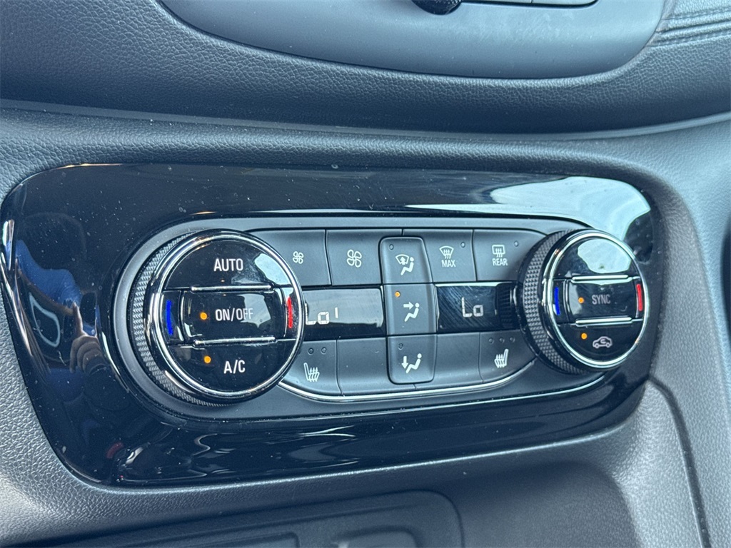 2022 Buick Encore GX Essence photo 24