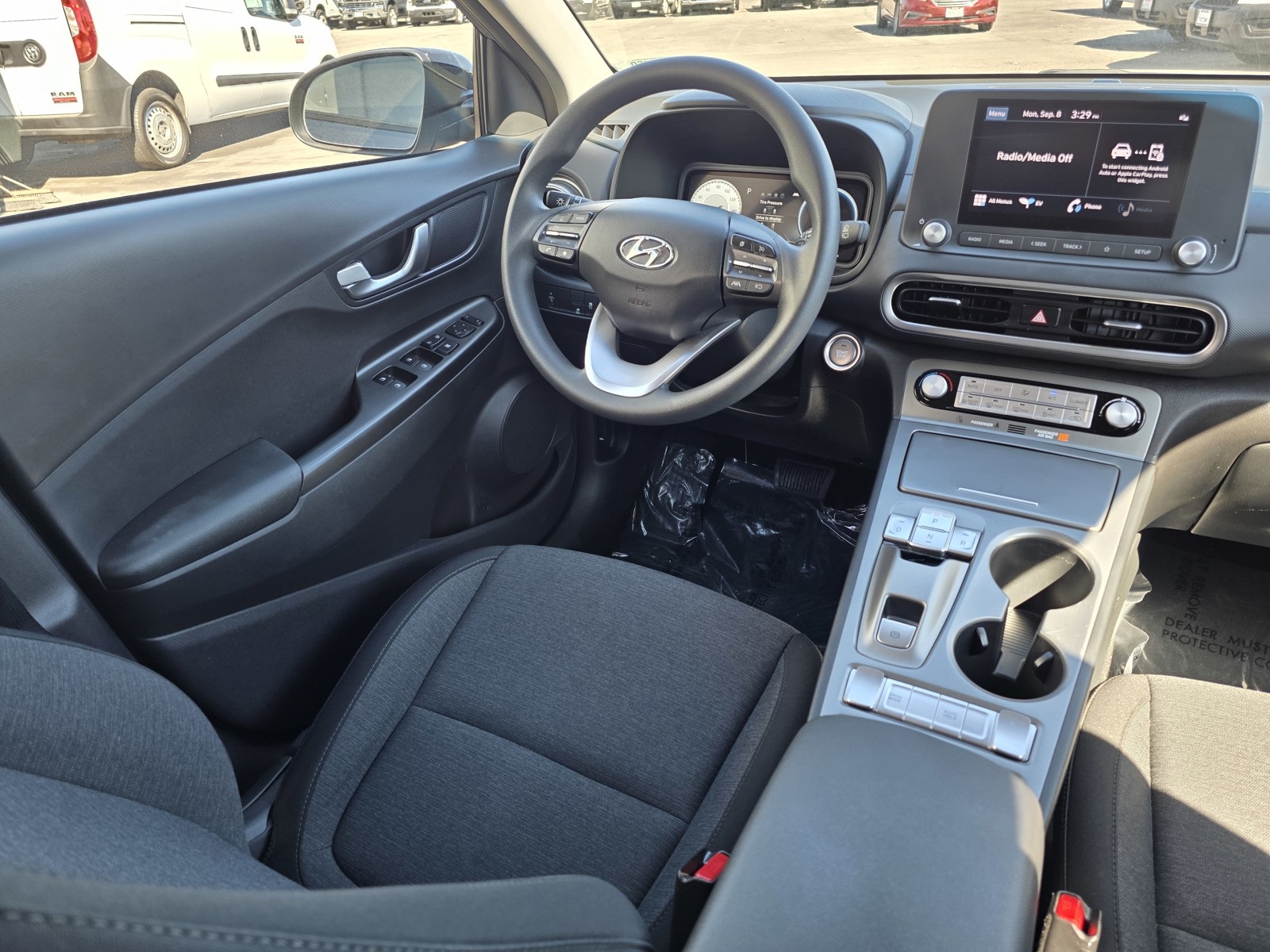 2022 Hyundai Kona Electric SEL photo 15