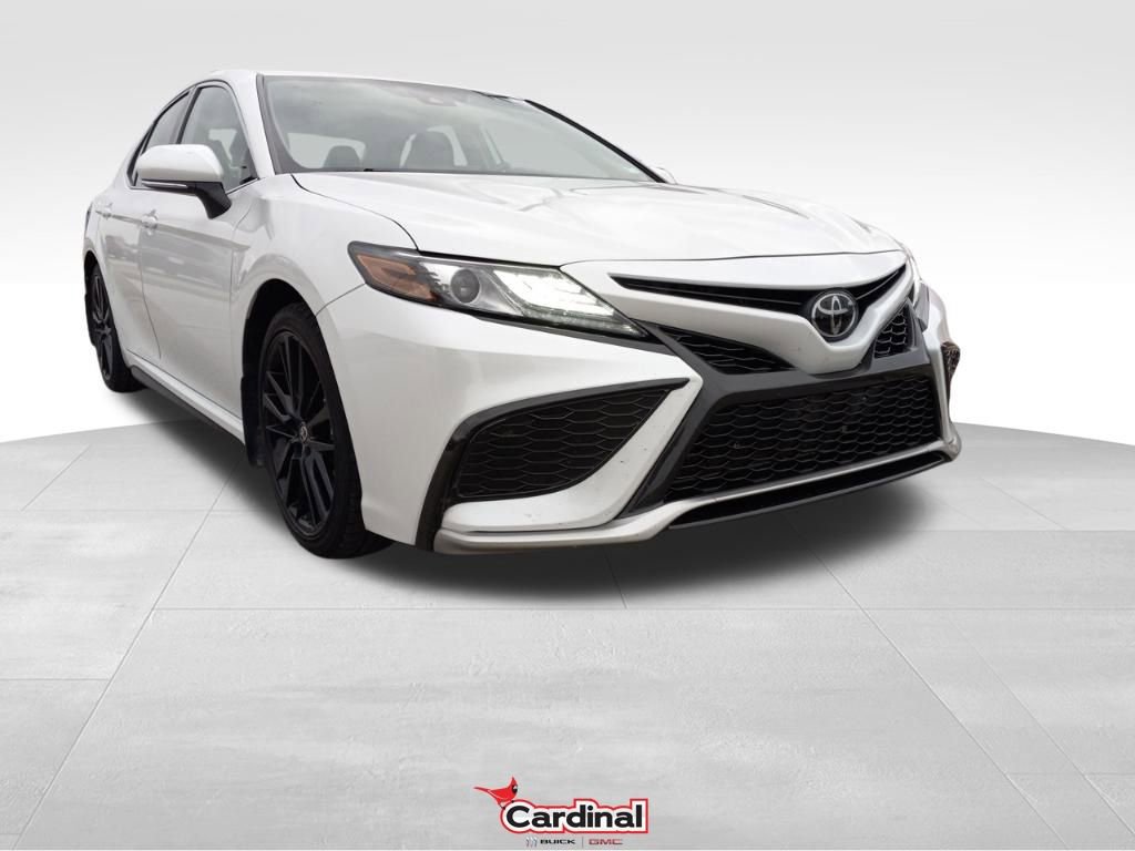 2023 Toyota Camry XSE's photo