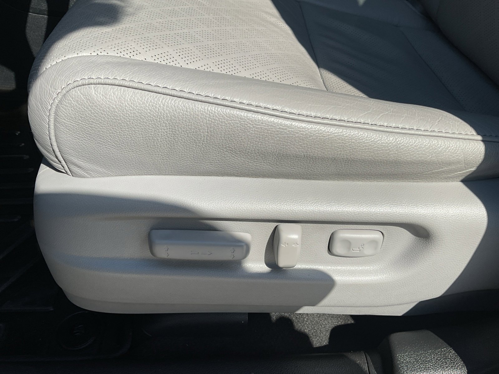 2022 Honda Passport Elite photo 26