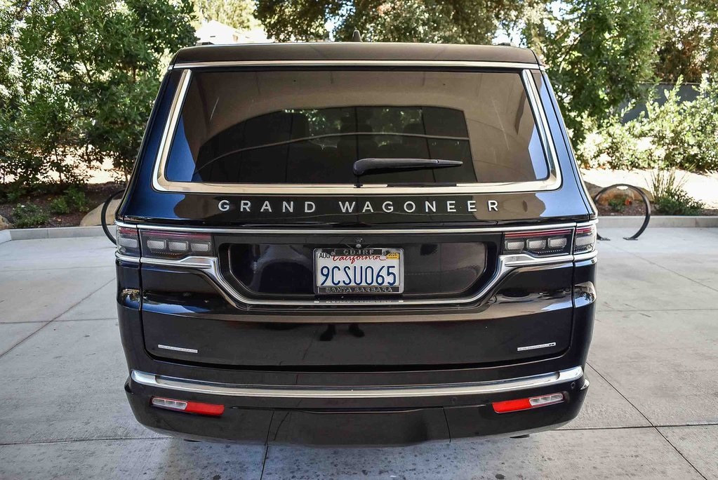 2022 Jeep Grand Wagoneer I photo 4
