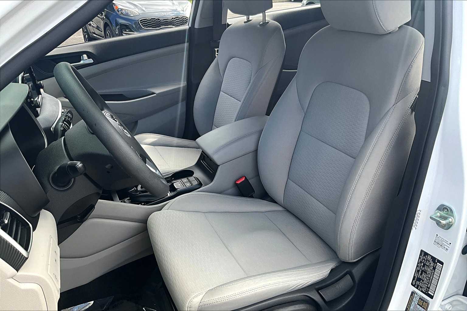2021 Hyundai Tucson SE photo 14