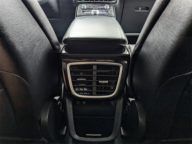 2023 Lincoln Nautilus Standard photo 15