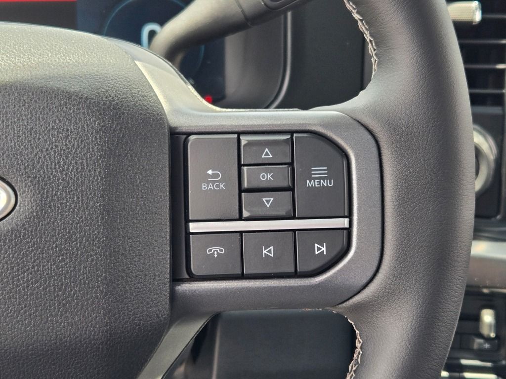 2025 Ford F-250 Lariat photo 32