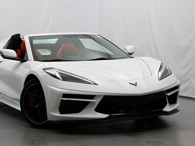 2023 Chevrolet Corvette Stingray 2LT photo 2