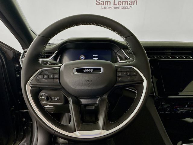 2025 Jeep Grand Cherokee Laredo X photo 11
