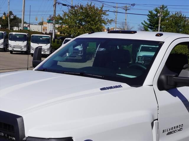 2024 Chevrolet Silverado 4500 Medium Duty Chassis Cab Work Truck's photo