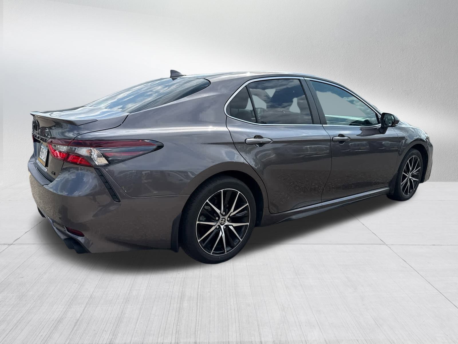 Used 2023 Toyota Camry SE with VIN 4T1G11AK2PU809533 for sale in Brooklyn Center, Minnesota
