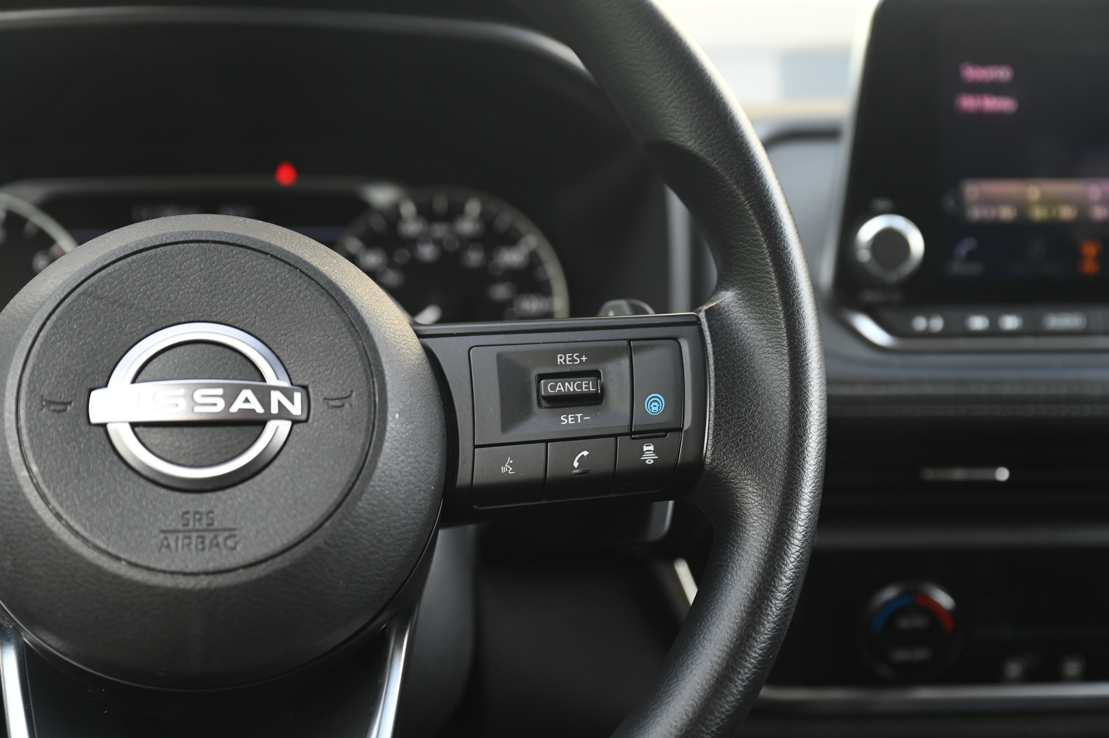 2024 Nissan Rogue SV photo 25