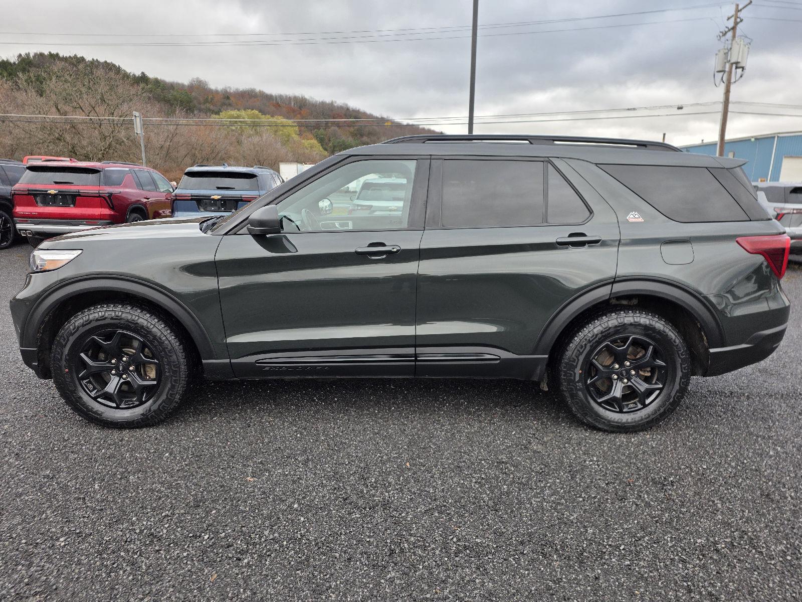 2022 Ford Explorer Timberline photo 2