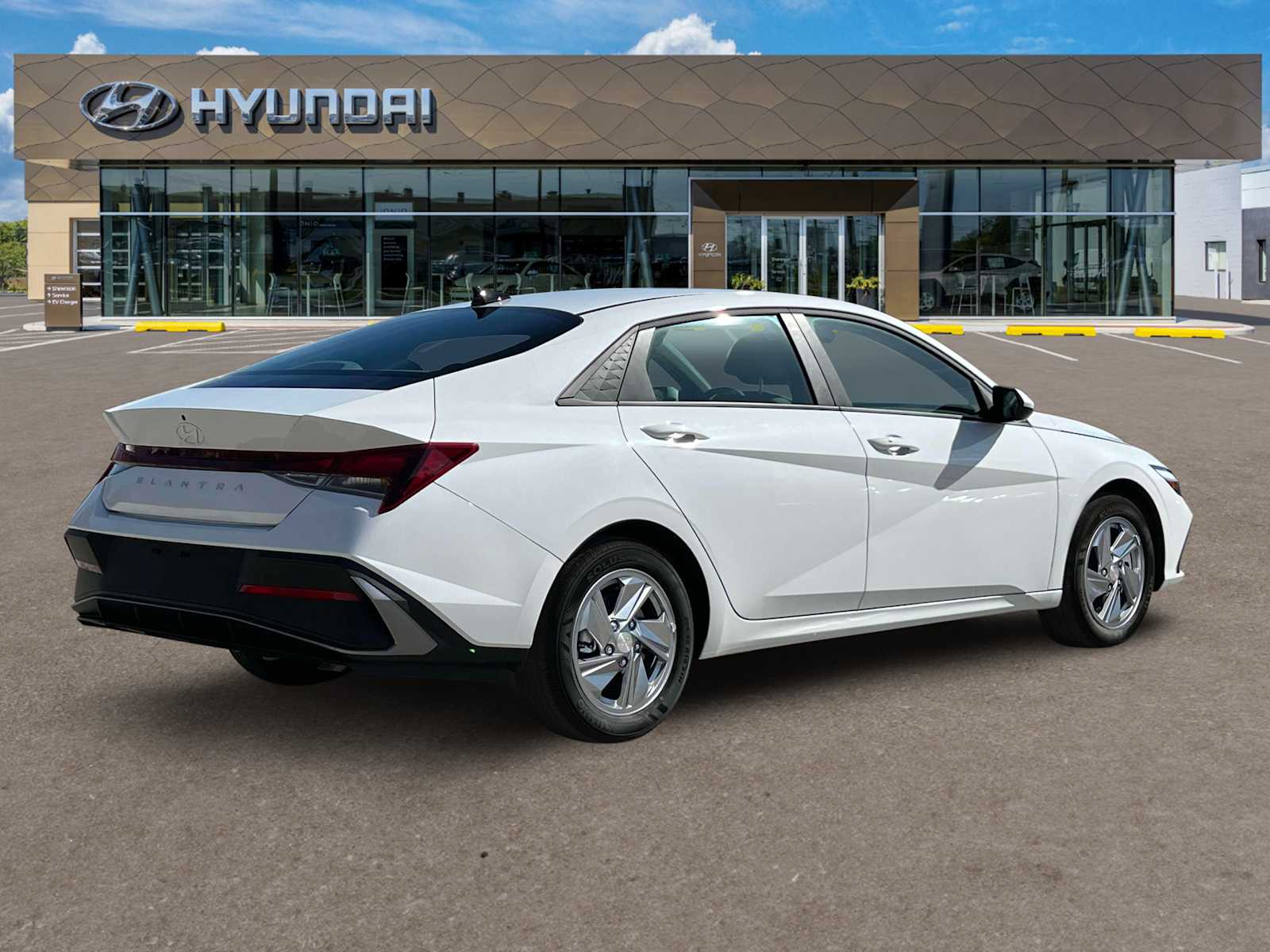 2025 Hyundai Elantra SE photo 4