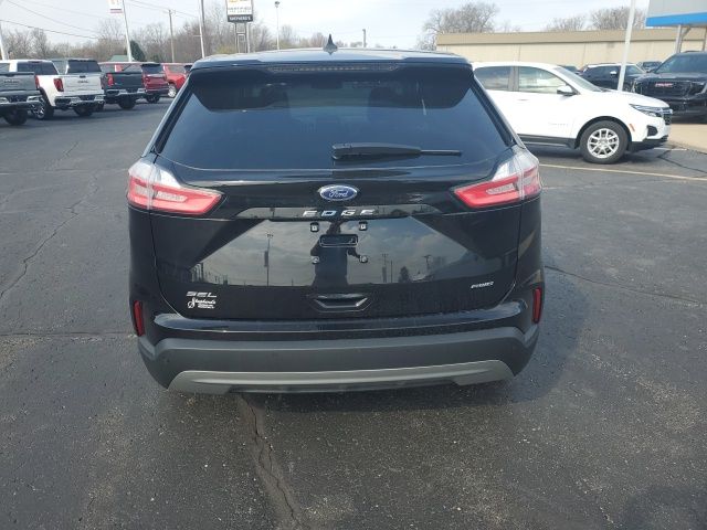 2024 Ford Edge SEL photo 5