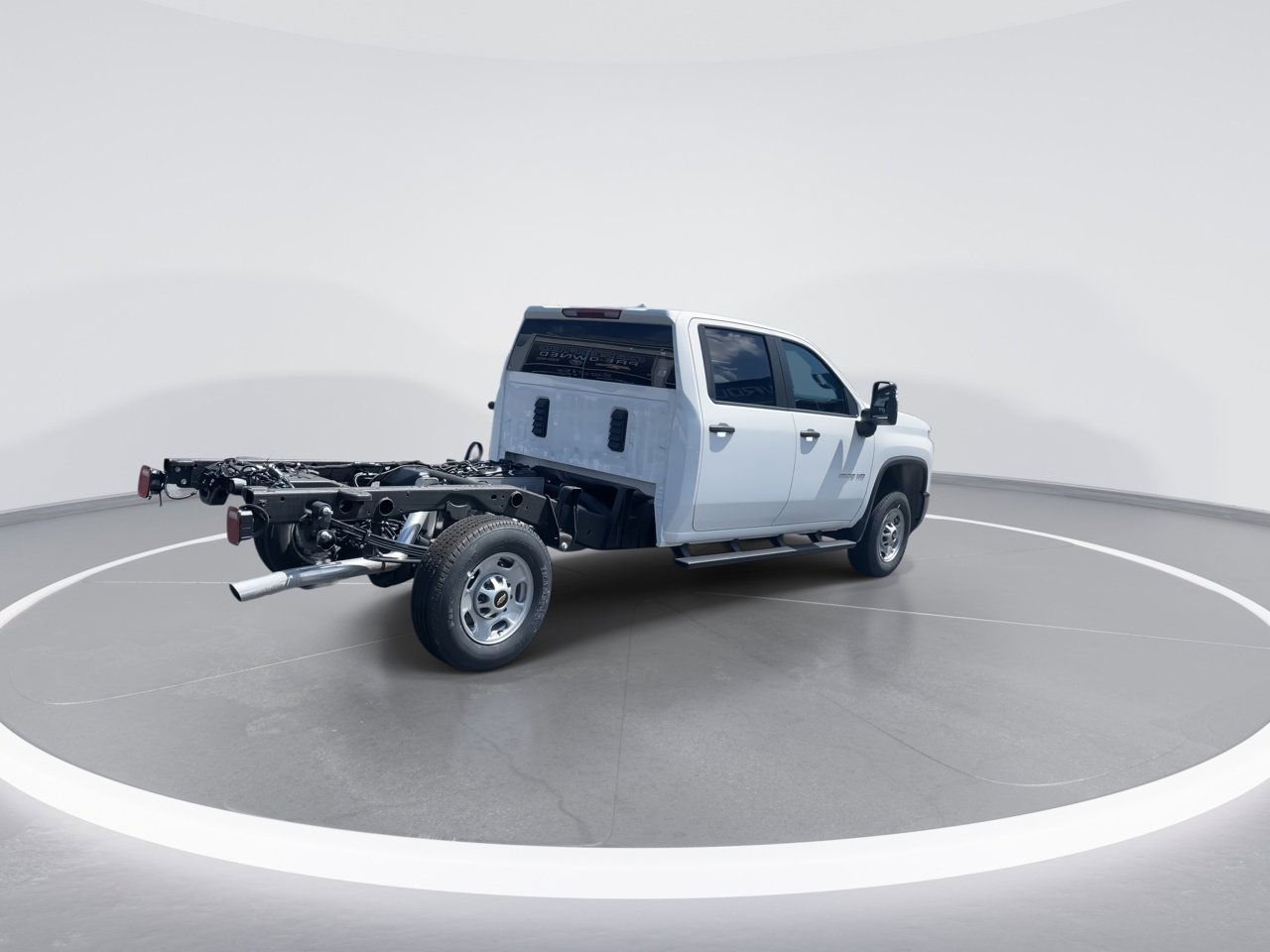 2025 Chevrolet Silverado 2500HD photo 2