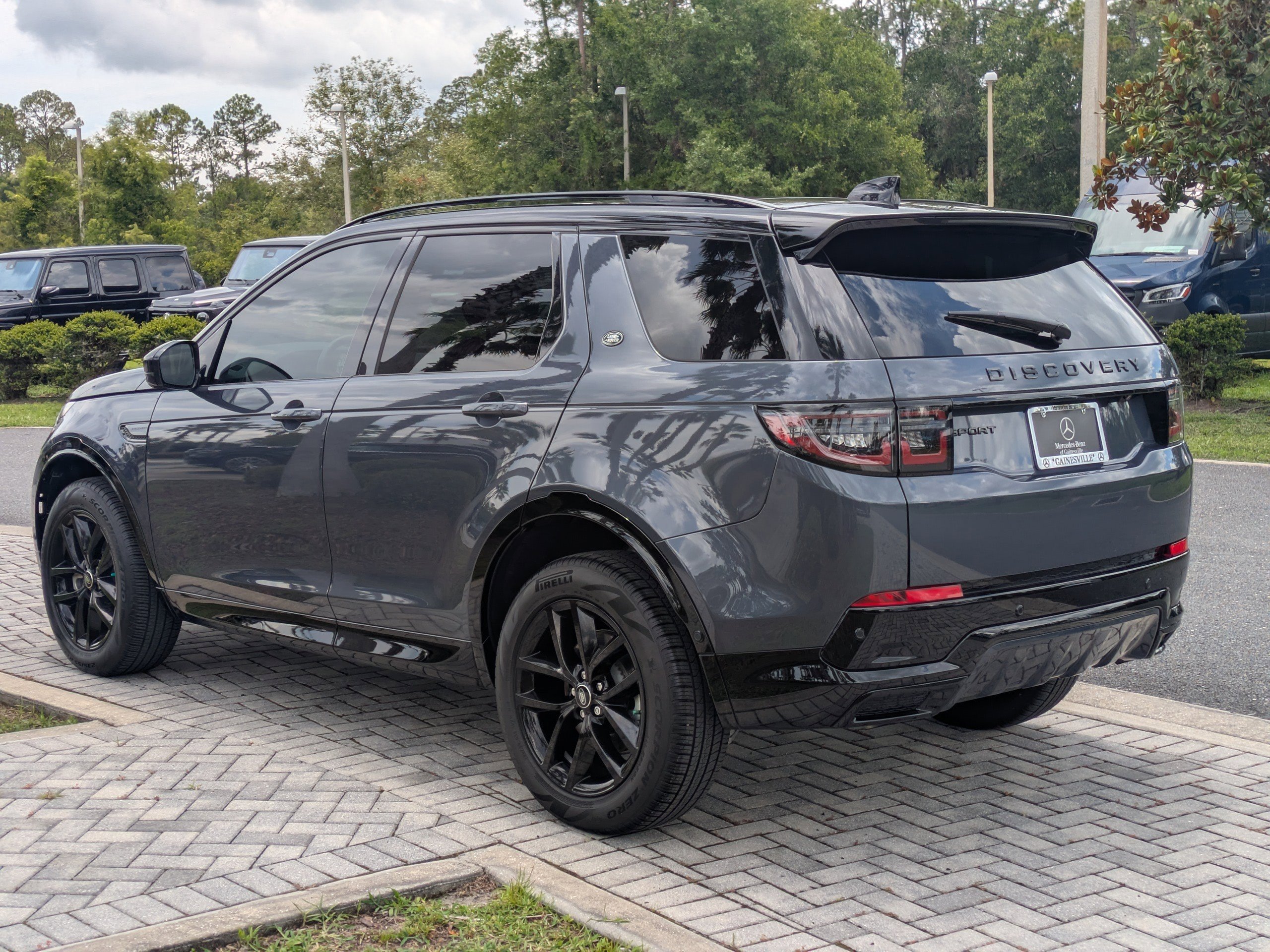 2024 Land Rover Discovery Sport Dynamic SE photo 7