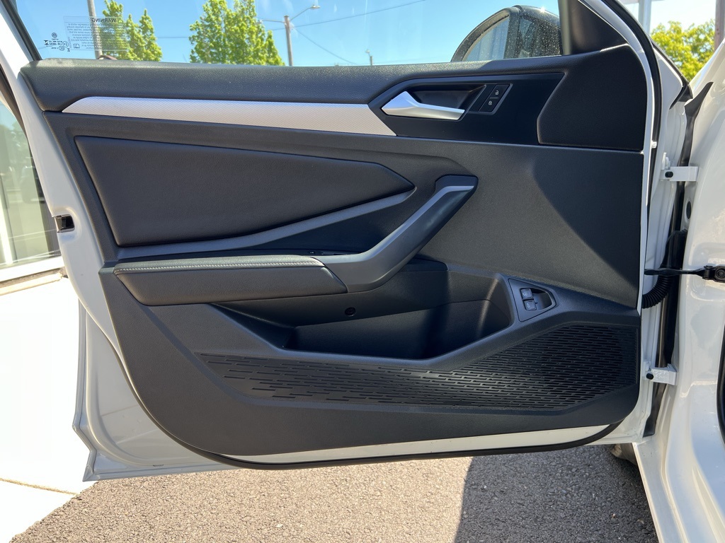 2023 Volkswagen Jetta 1.5T Sport photo 10