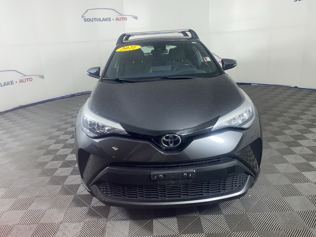 2021 Toyota C-HR XLE photo 3