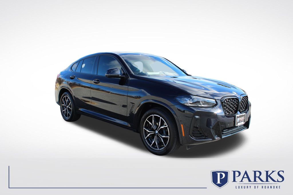 2023 BMW X4 30i's photo