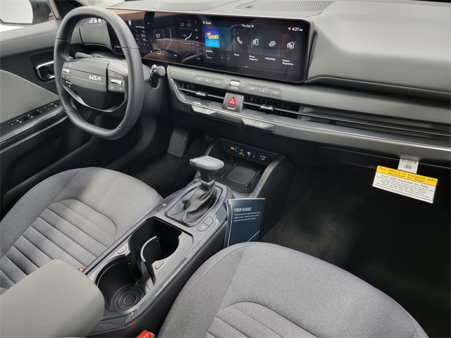 2025 Kia K4 EX photo 30