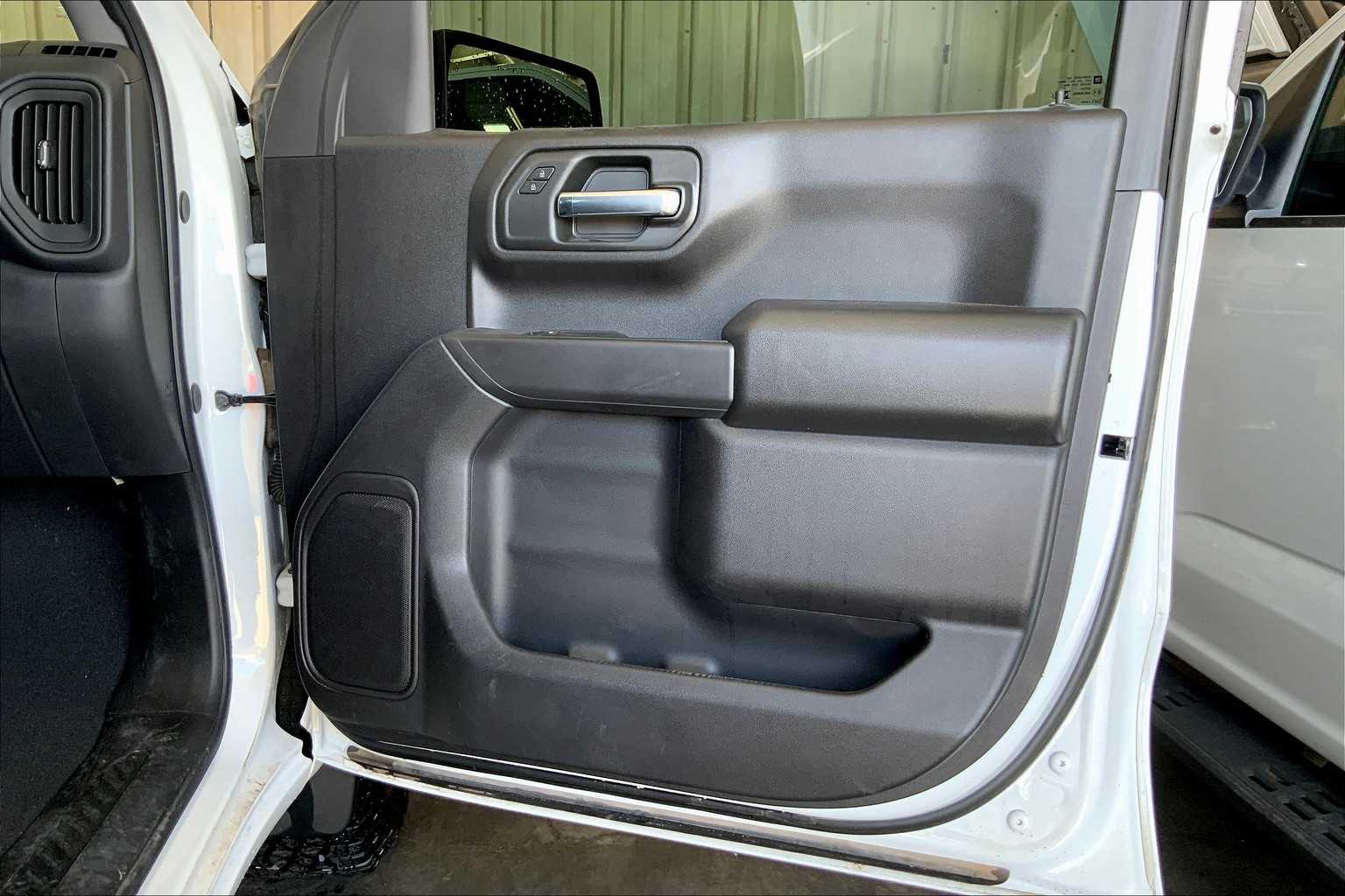 2024 Chevrolet Silverado 1500 Custom Trail Boss photo 21
