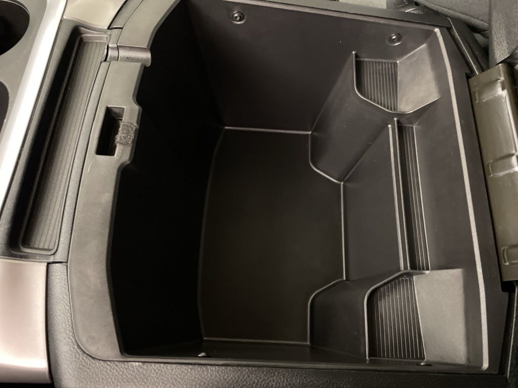 2023 Ram 1500 Classic SLT photo 28
