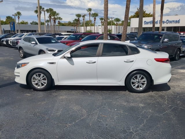 2018 Kia Optima LX photo 6