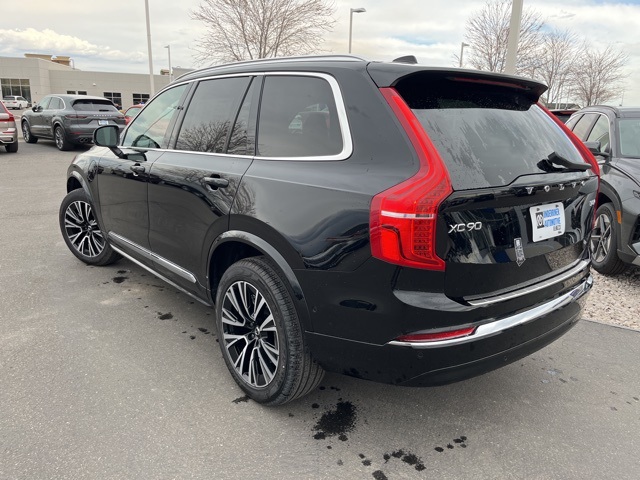 2025 Volvo XC90 T8 Plus photo 3