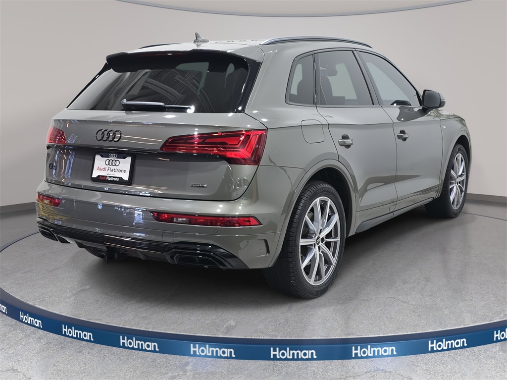 2024 Audi Q5 55 Premium Plus photo 2