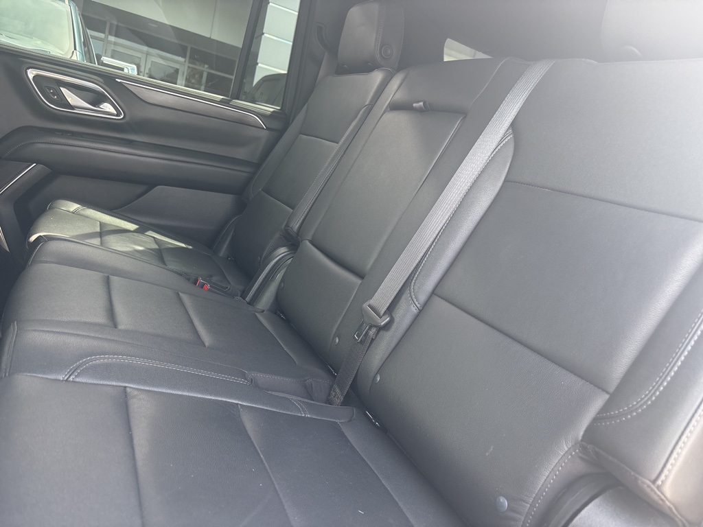 2022 Chevrolet Suburban Z71 photo 30