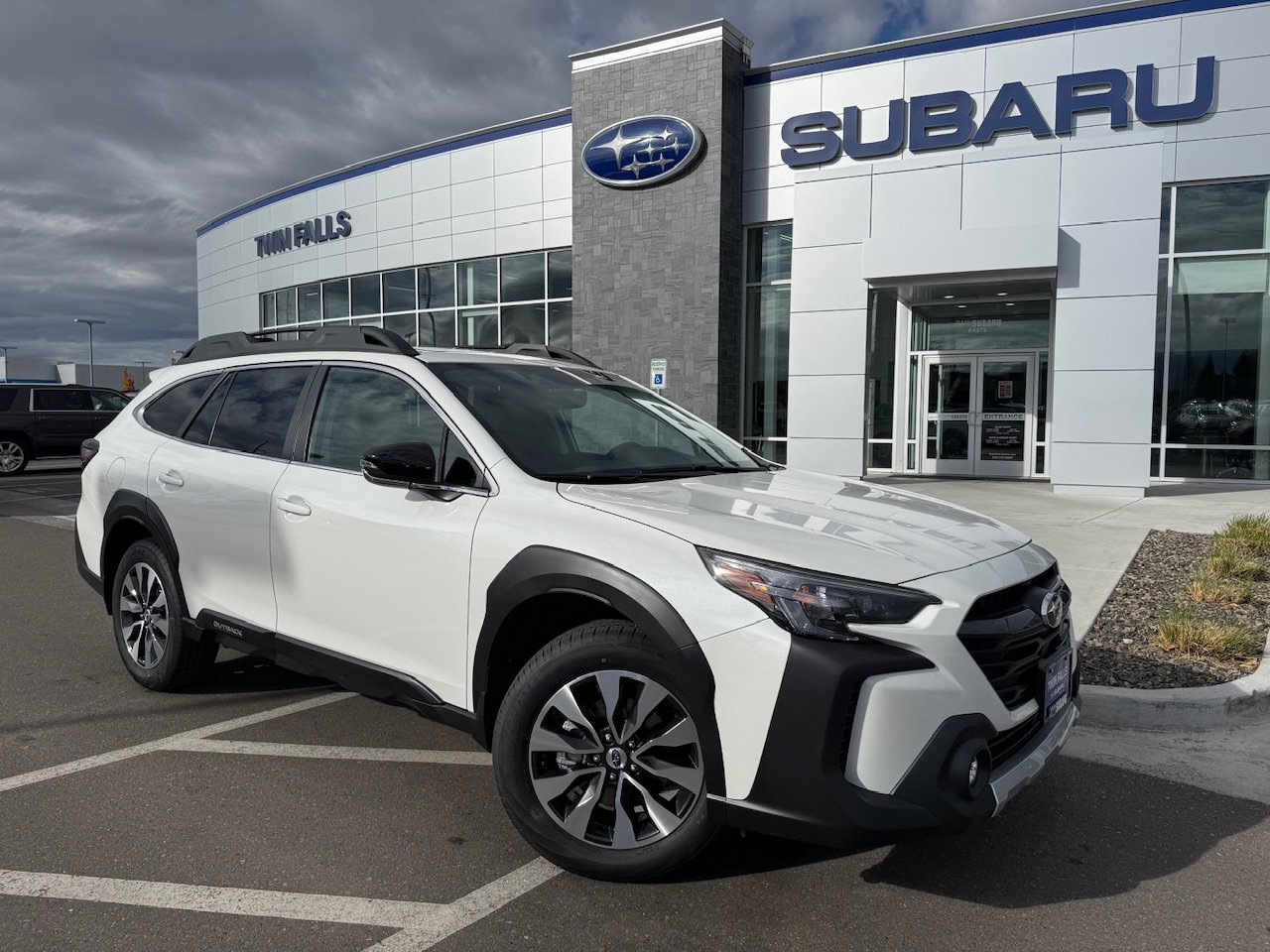 2025 Subaru Outback Limited's photo