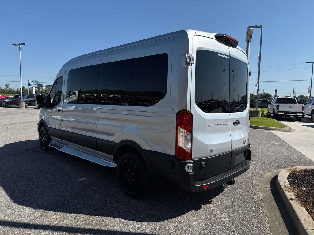 2024 Ford Transit photo 3