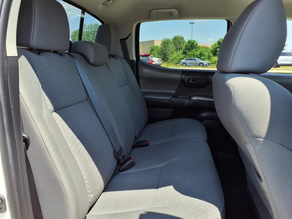 2023 Toyota Tacoma SR5 photo 10