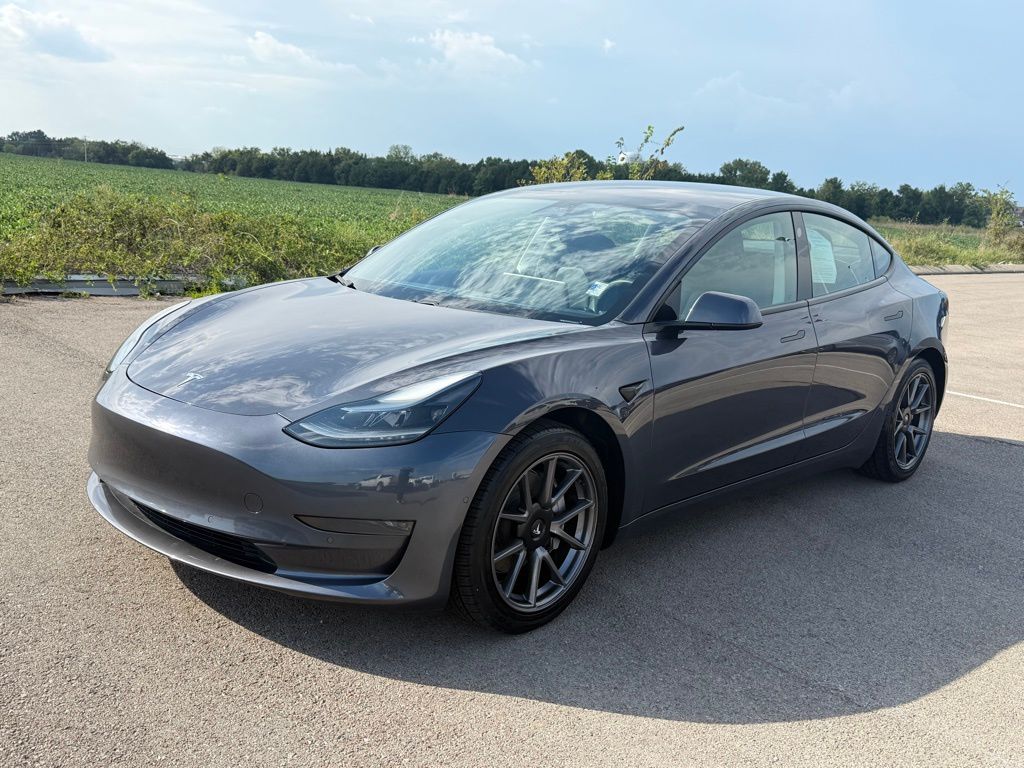 2021 Tesla Model 3 Standard Range Plus photo 31