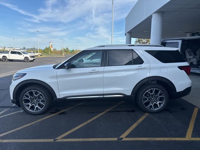 2025 Ford Explorer Platinum photo 3